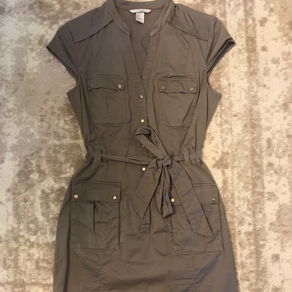 H&M Dresses & Skirts - H&M utility-style dress